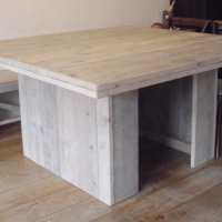 vierkante tafel model 2 in grey-wash